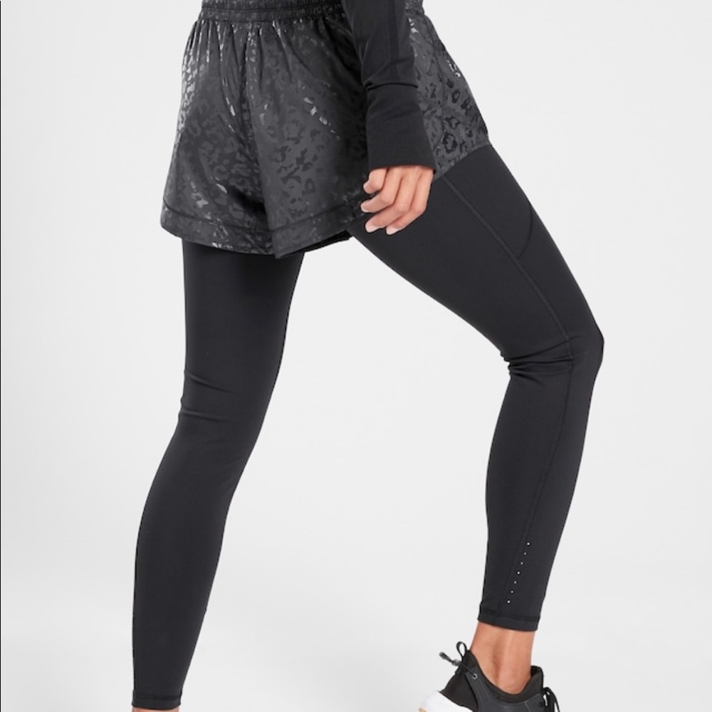 Athleta Rainer 2 in 1 Tight size X-Small